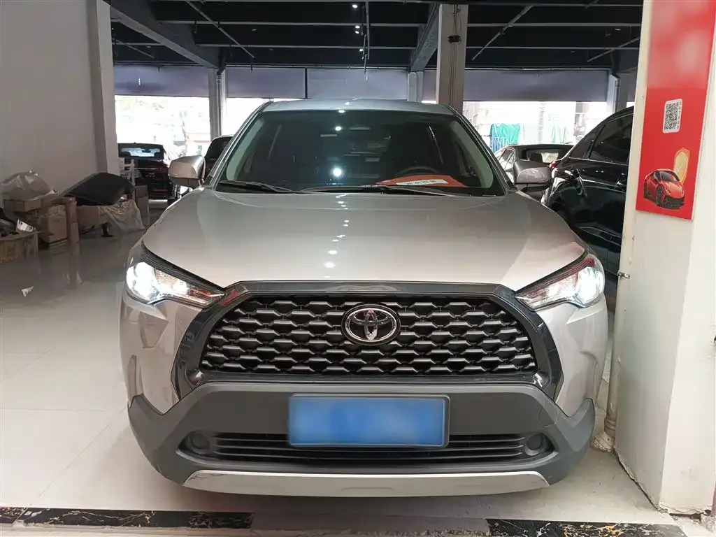 Toyota Corolla Cross 2024 из CN, фото 4