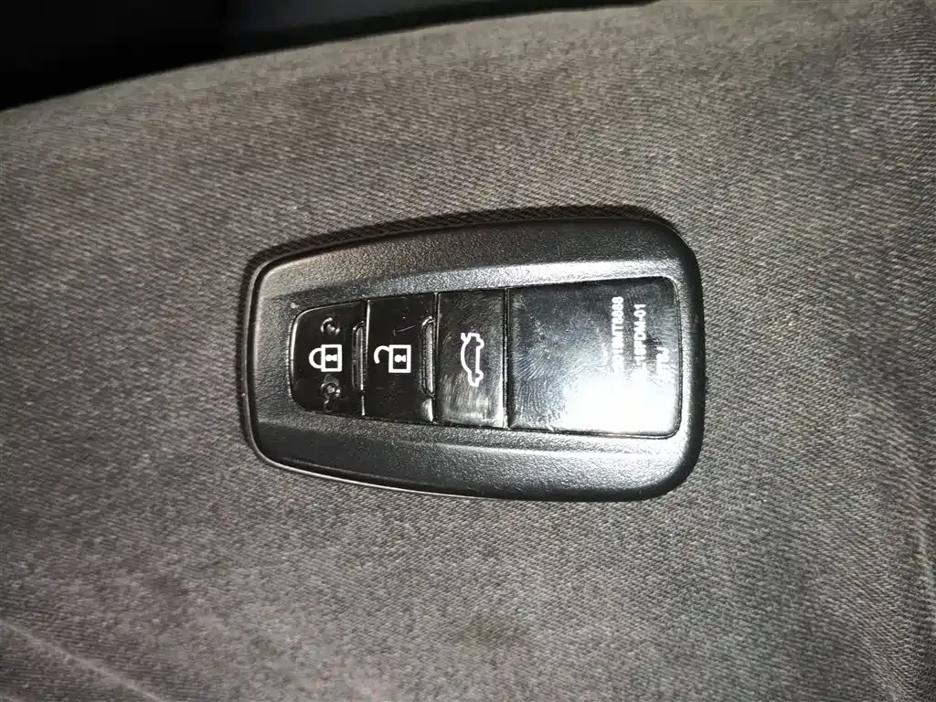 Toyota Corolla Cross 2024 из CN, фото 10