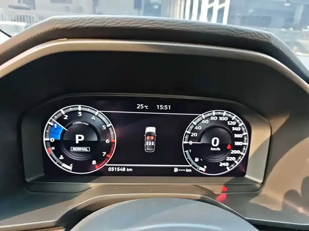 Mitsubishi Outlander 2023 из CN, фото 5