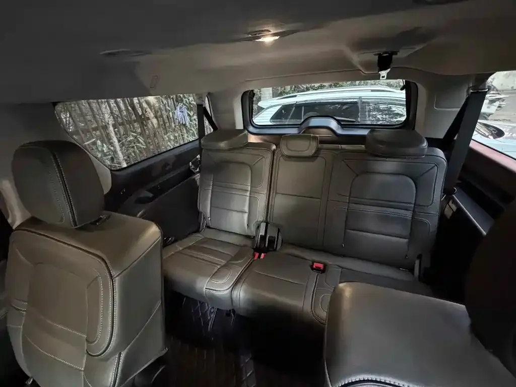 Lincoln Navigator 2023 из CN, фото 3
