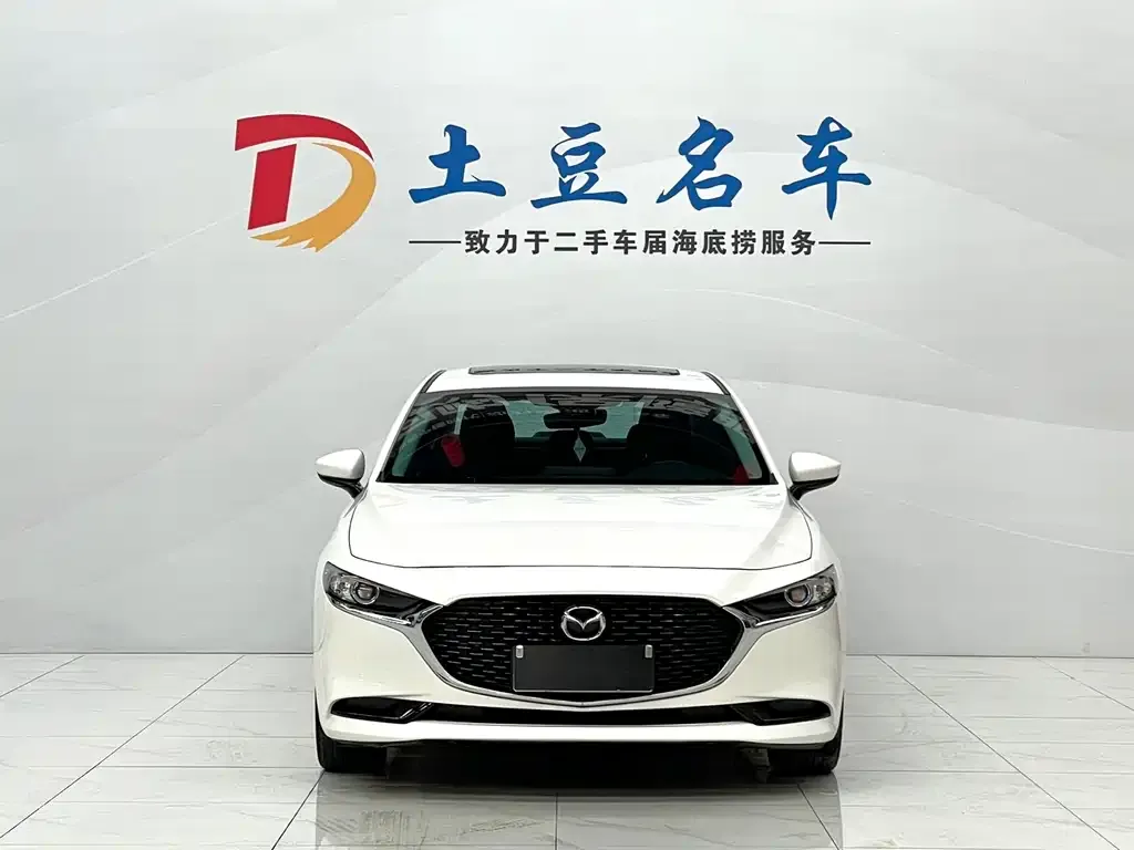 Mazda 3 Axela 2021 из CN, фото 4