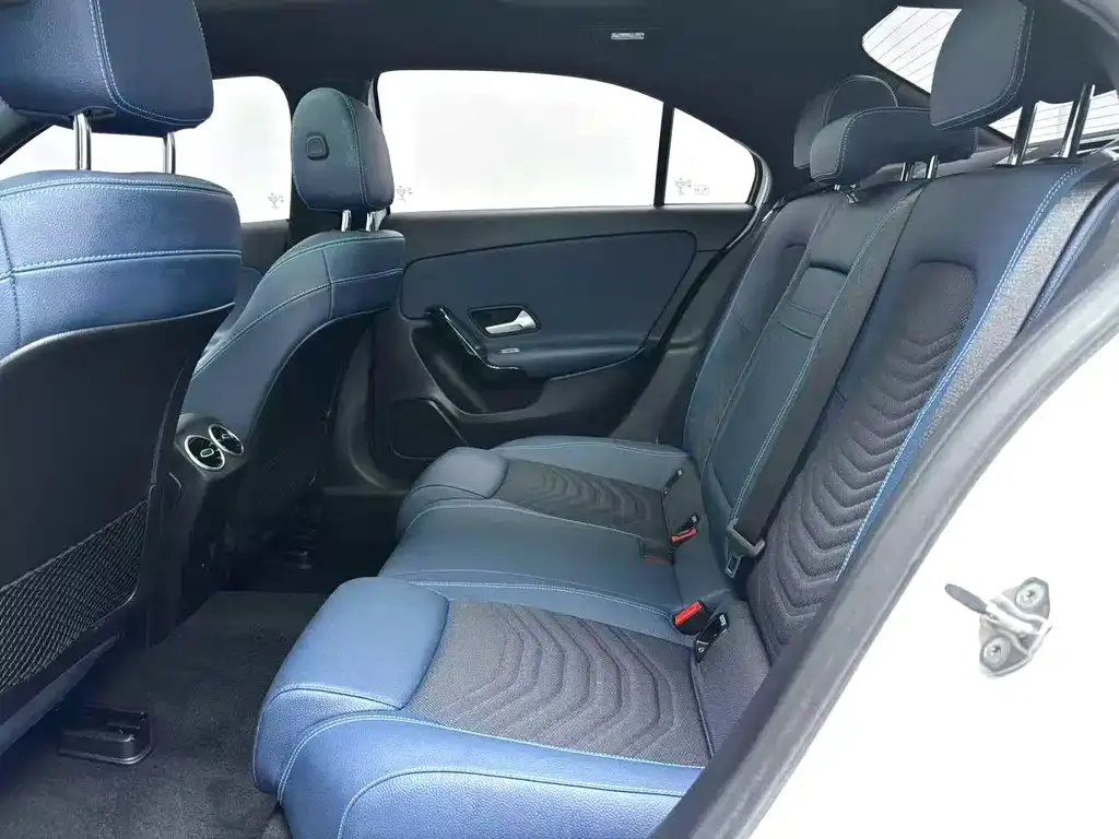 Mercedes-Benz A-Class 2021 из CN, фото 4