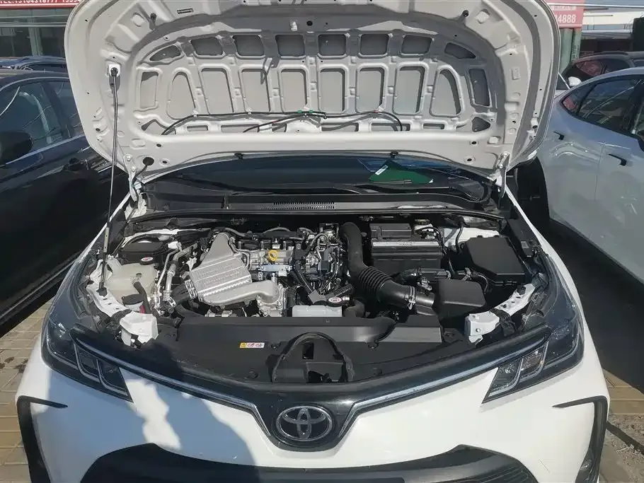 Toyota Corolla — фото 10