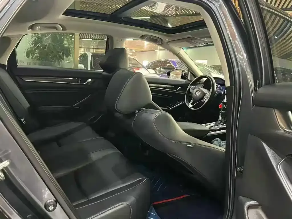 Honda Accord 2022 из CN, фото 5