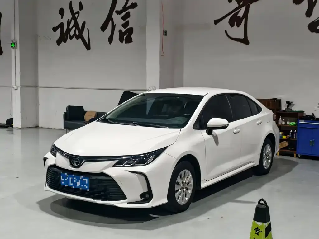 Toyota Corolla 2022 из CN, фото 1