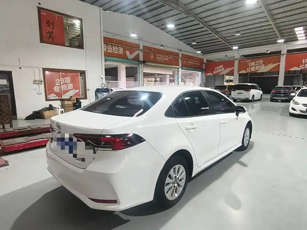 Toyota Corolla 2022 из CN, фото 3