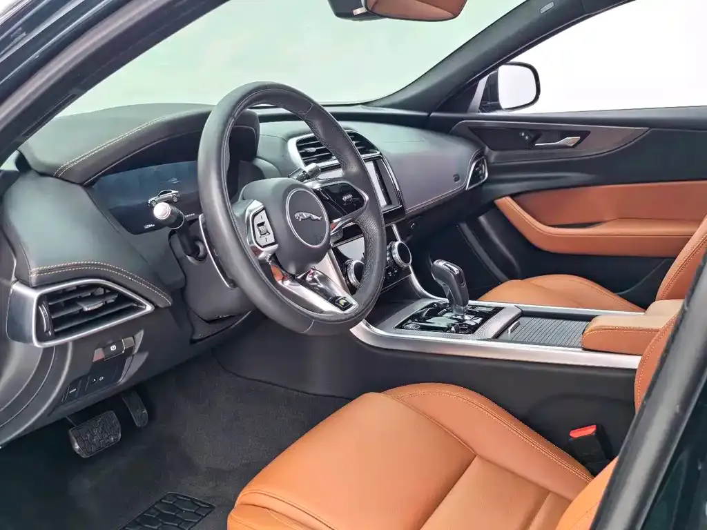 Jaguar XEL 2023 из CN, фото 8