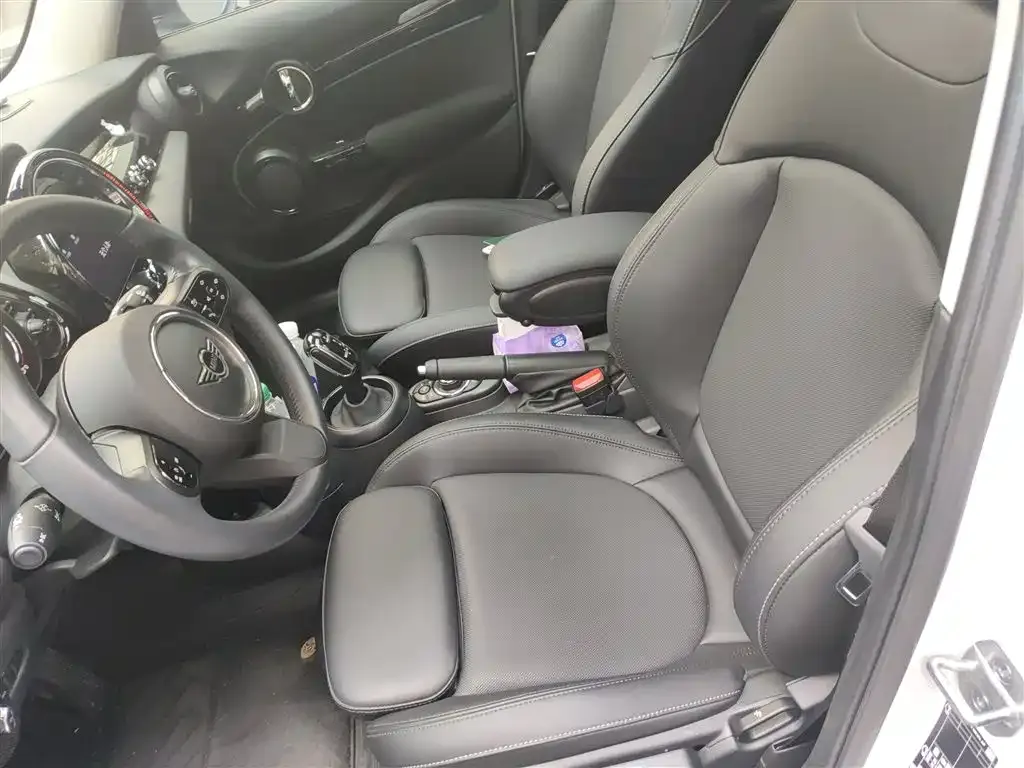 MINI Cooper (3-door) 2023 из CN, фото 8
