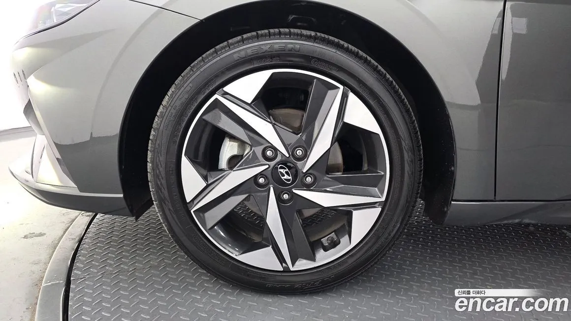 Hyundai AVANTE — фото 3