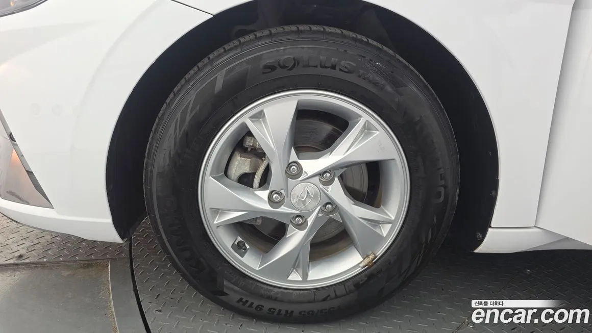 Hyundai AVANTE — фото 10