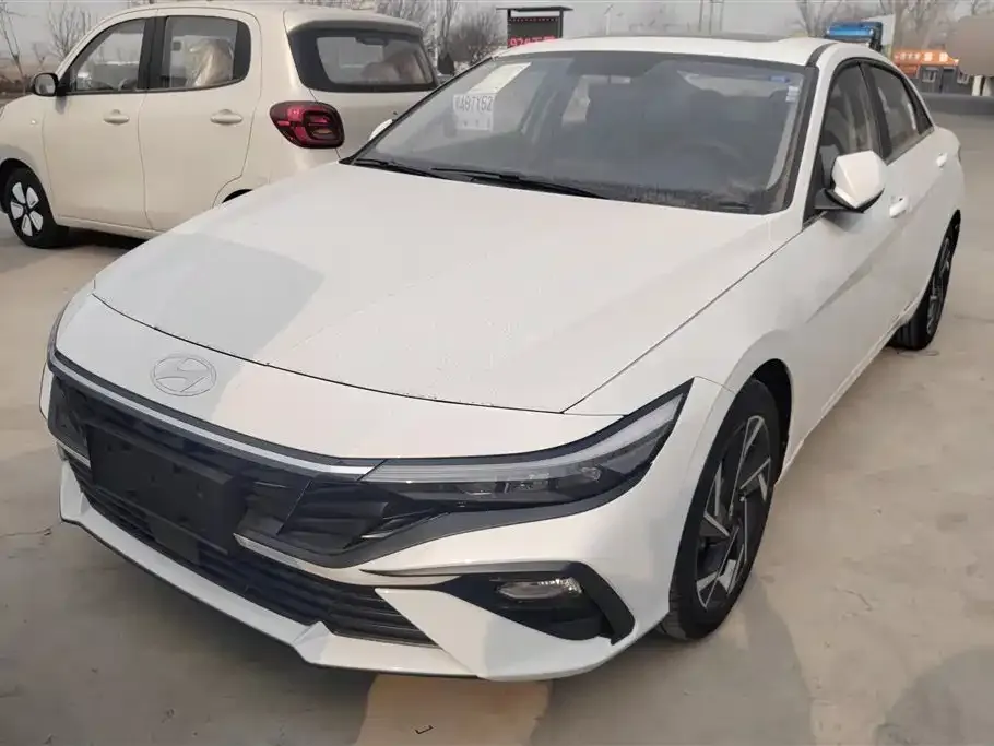 Hyundai Elantra 2025 из CN, фото 1