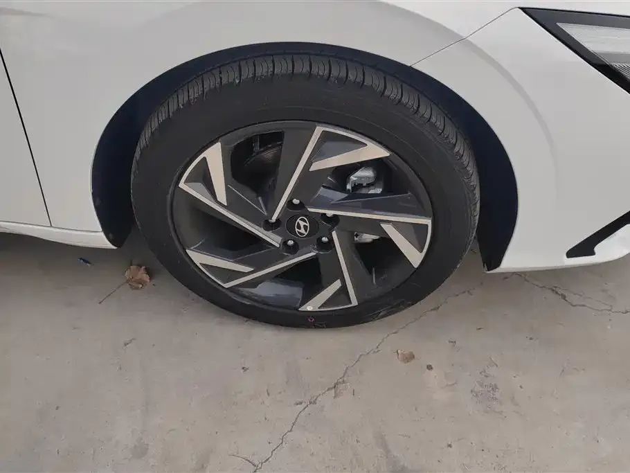 Hyundai Elantra 2025 из CN, фото 8
