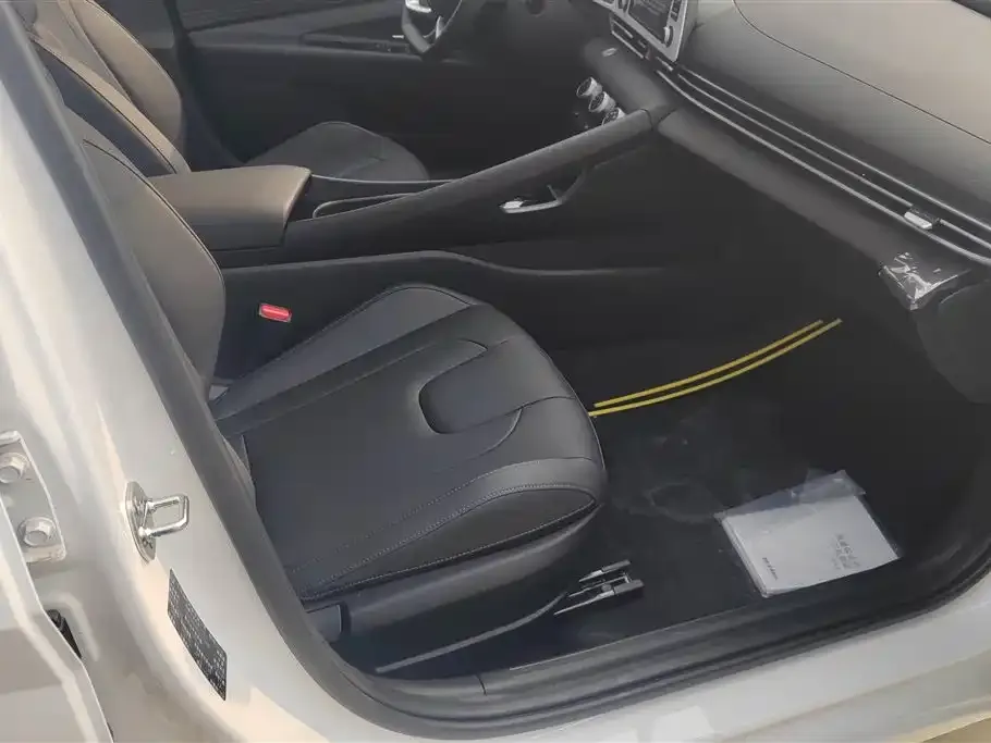 Hyundai Elantra 2025 из CN, фото 3