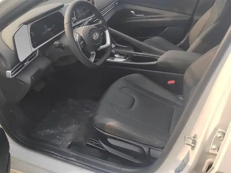 Hyundai Elantra 2025 из CN, фото 5