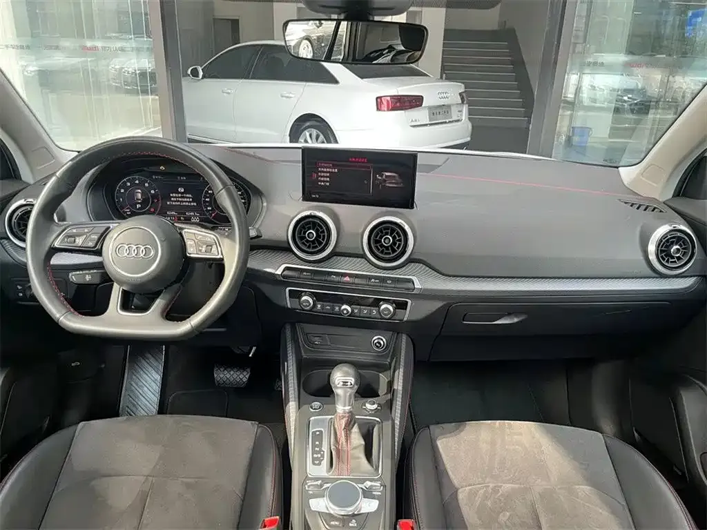 Audi Q2L 2024 из CN, фото 7