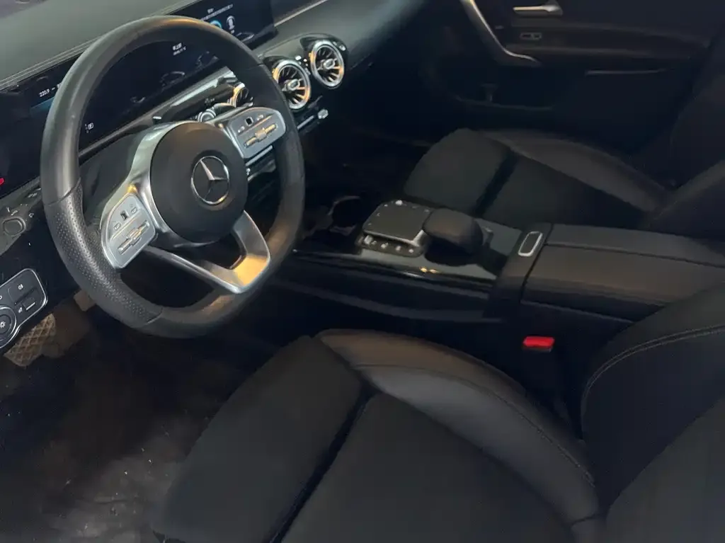 Mercedes-Benz A-Class 2021 из CN, фото 8