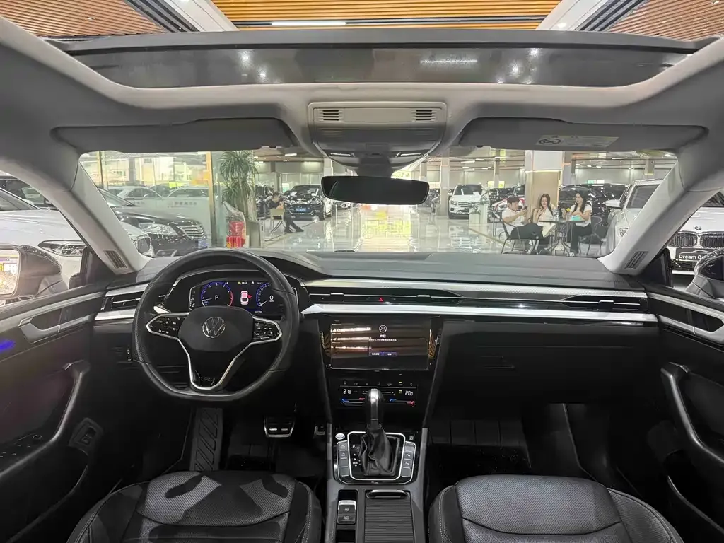 Volkswagen CC 2023 из CN, фото 7