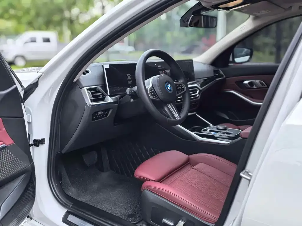BMW i3 2023 из CN, фото 2