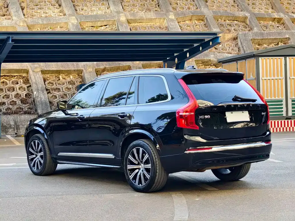 Volvo XC90 2023 из CN, фото 9