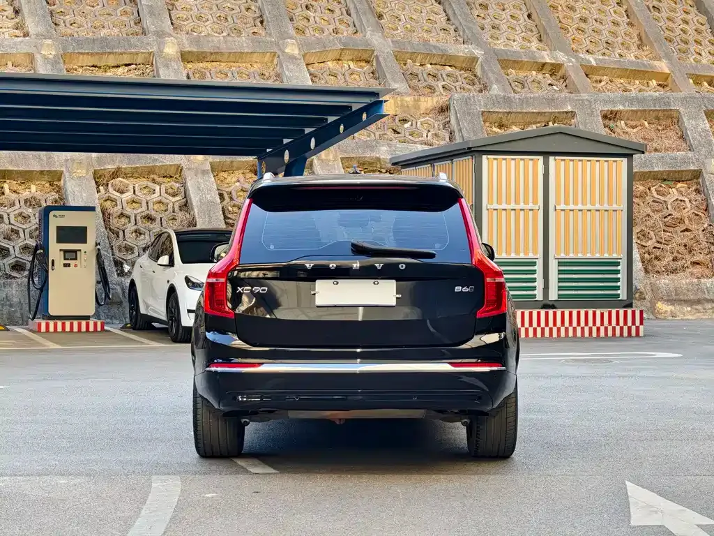 Volvo XC90 2023 из CN, фото 10