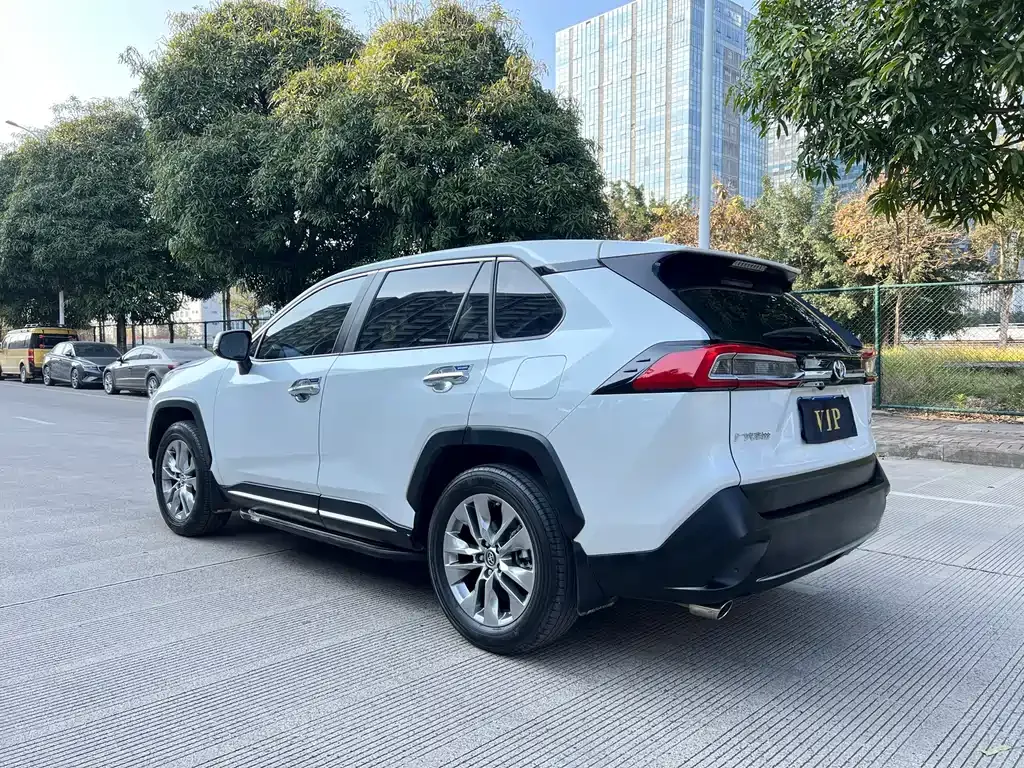 Toyota Wildlander 2022 из CN, фото 6