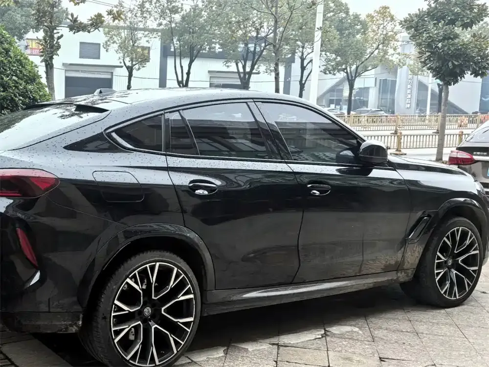BMW X6 M 2023 из CN, фото 6