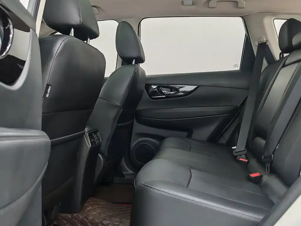 Nissan X-Trail 2023 из CN, фото 7