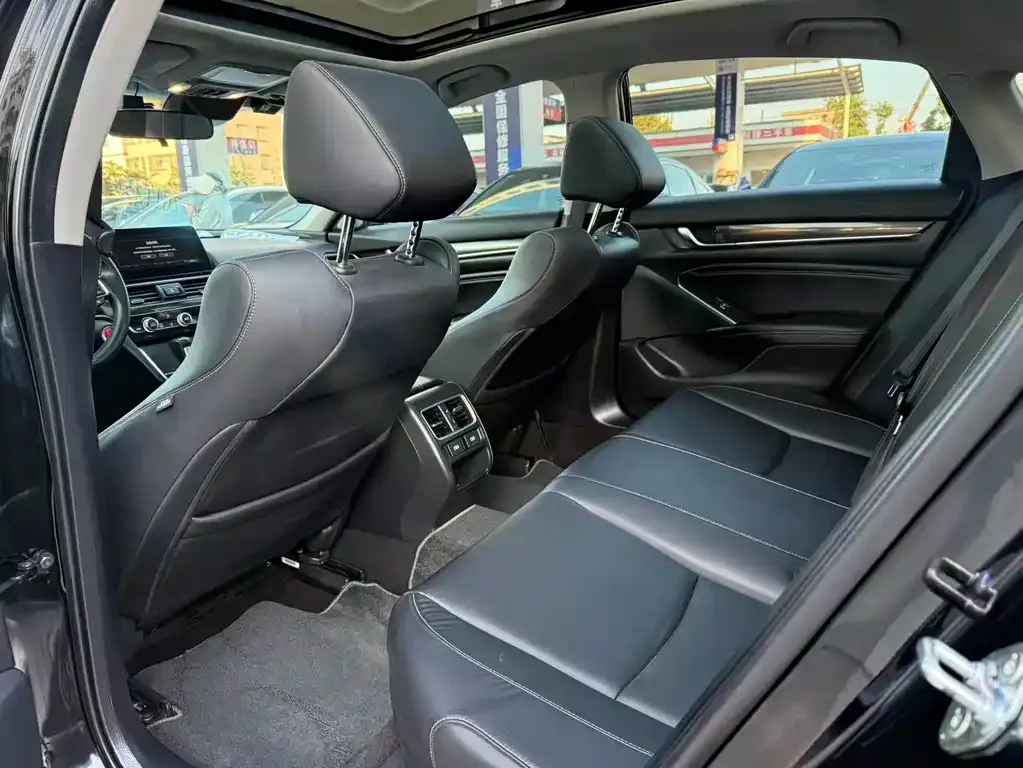 Honda Accord 2022 из CN, фото 7