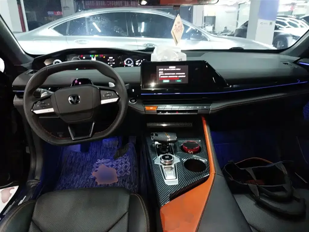 Changan UNI-V 2023 из CN, фото 5