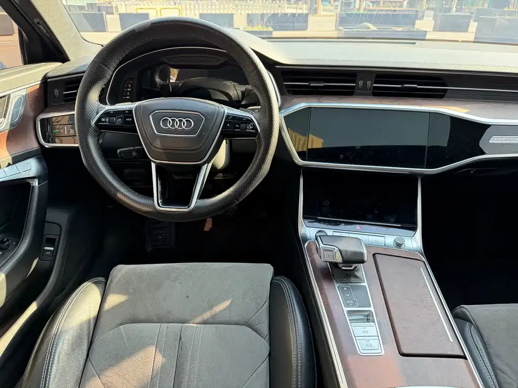 Audi A6L 2023 из CN, фото 10