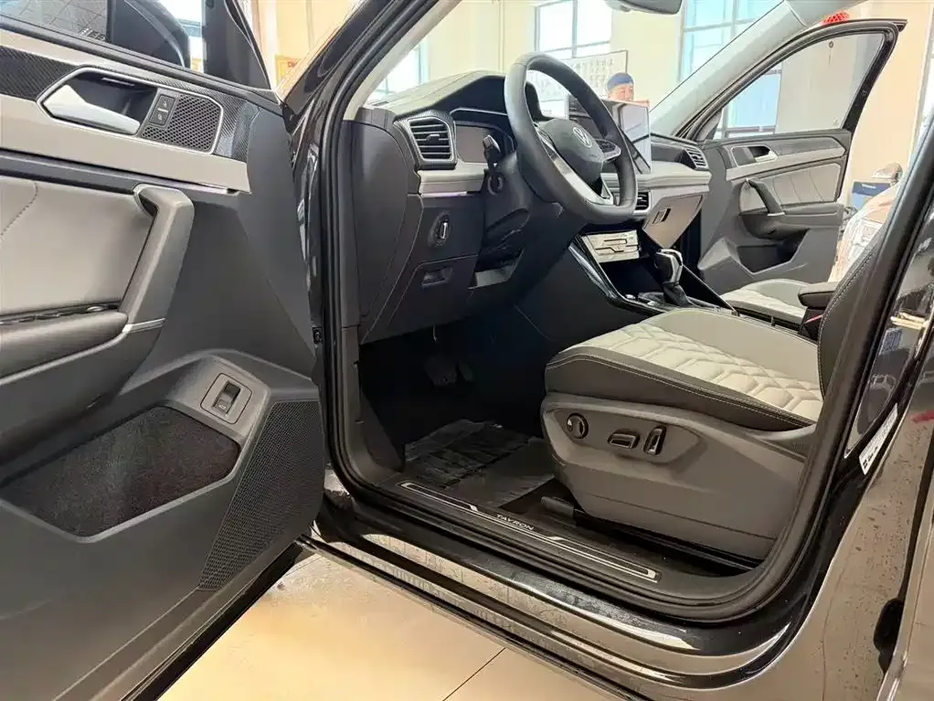Mazda CX-5 2023 из CN, фото 8