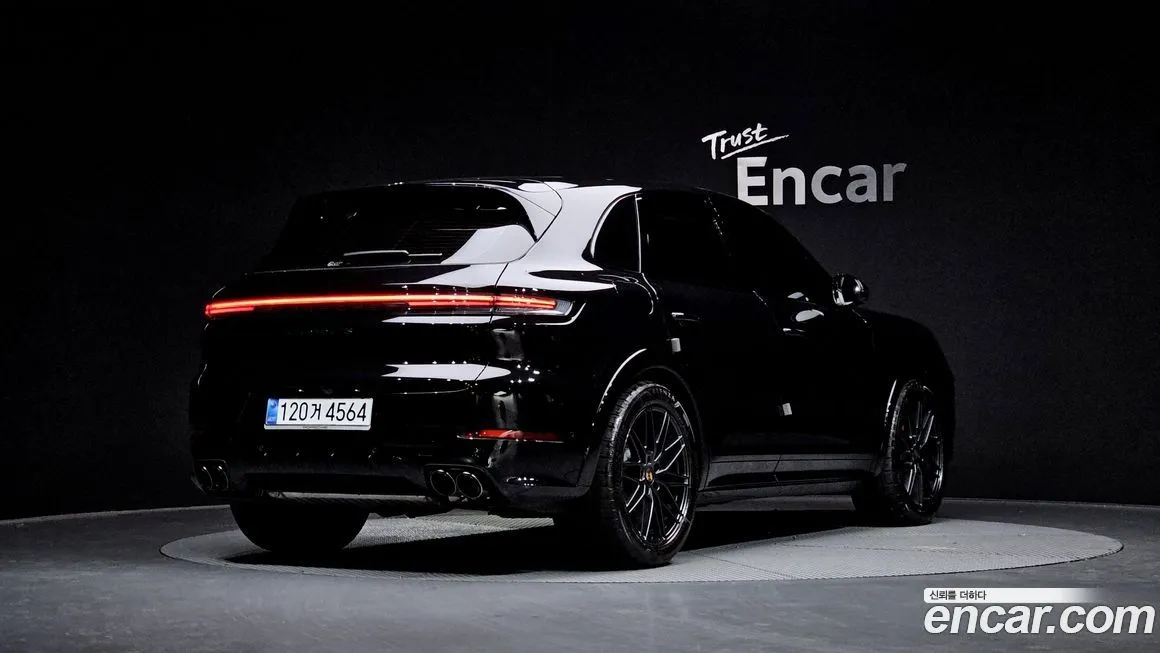 Porsche Cayenne 2025 из KR, фото 4