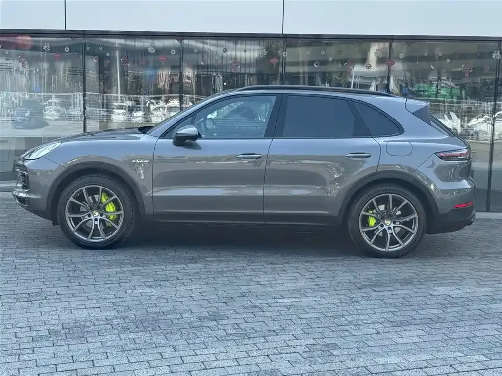 Porsche Cayenne Hybrid — фото 5