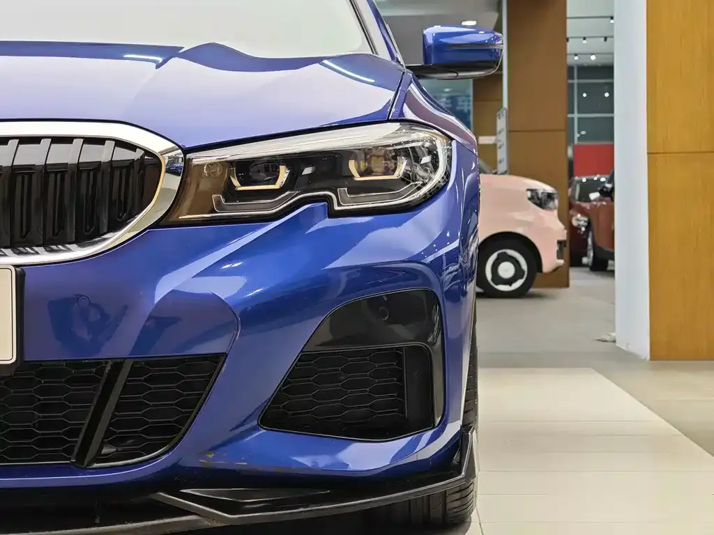 BMW 3 Series 2022 из CN, фото 9