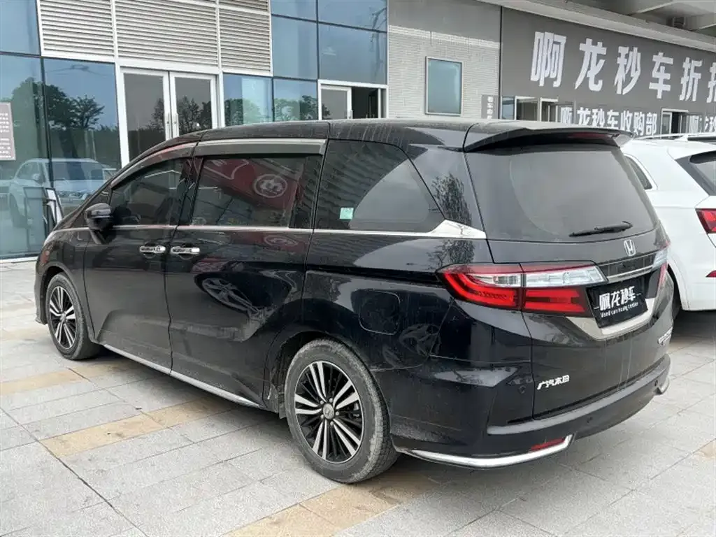 Honda Odyssey 2021 из CN, фото 4