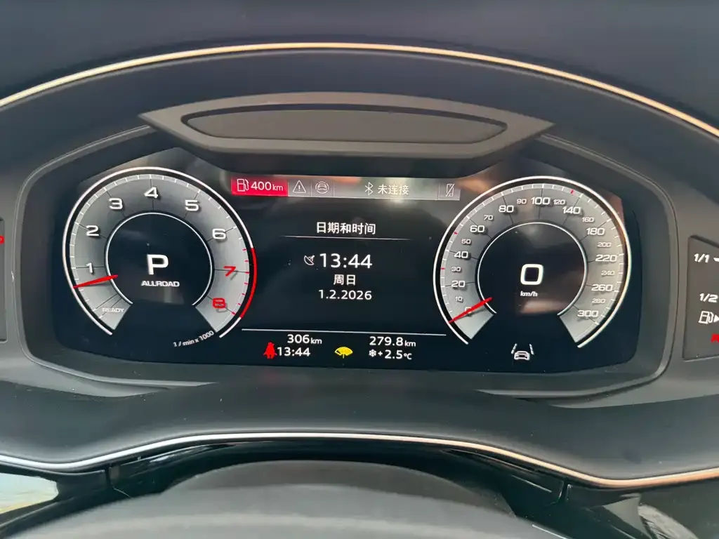 Audi Q7 2025 из CN, фото 2
