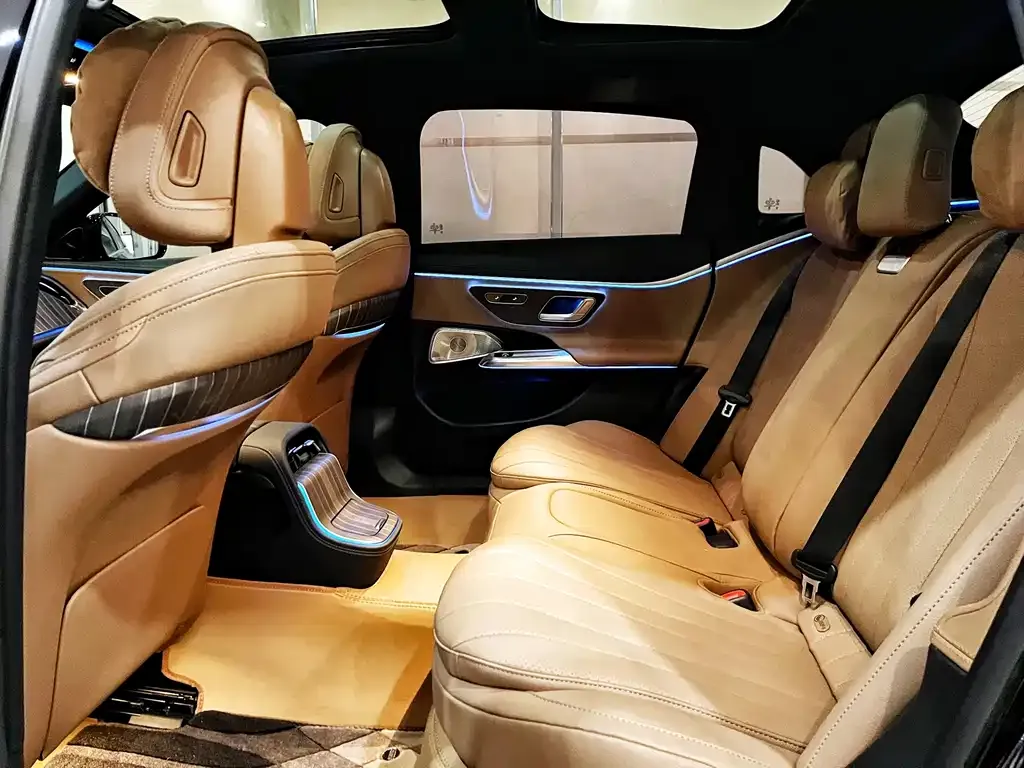 Mercedes-Benz E-Class 2025 из CN, фото 5
