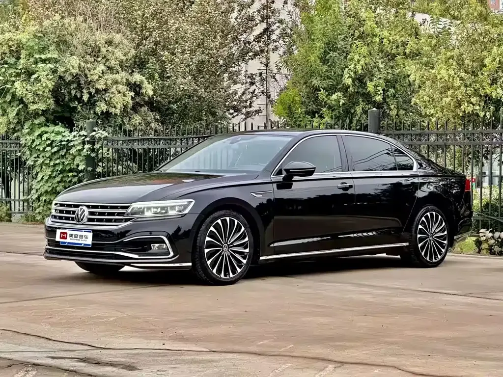 Volkswagen Phideon — фото 1