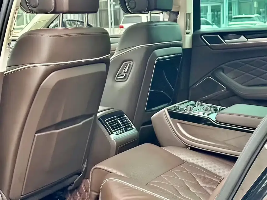 Volkswagen Phideon — фото 4