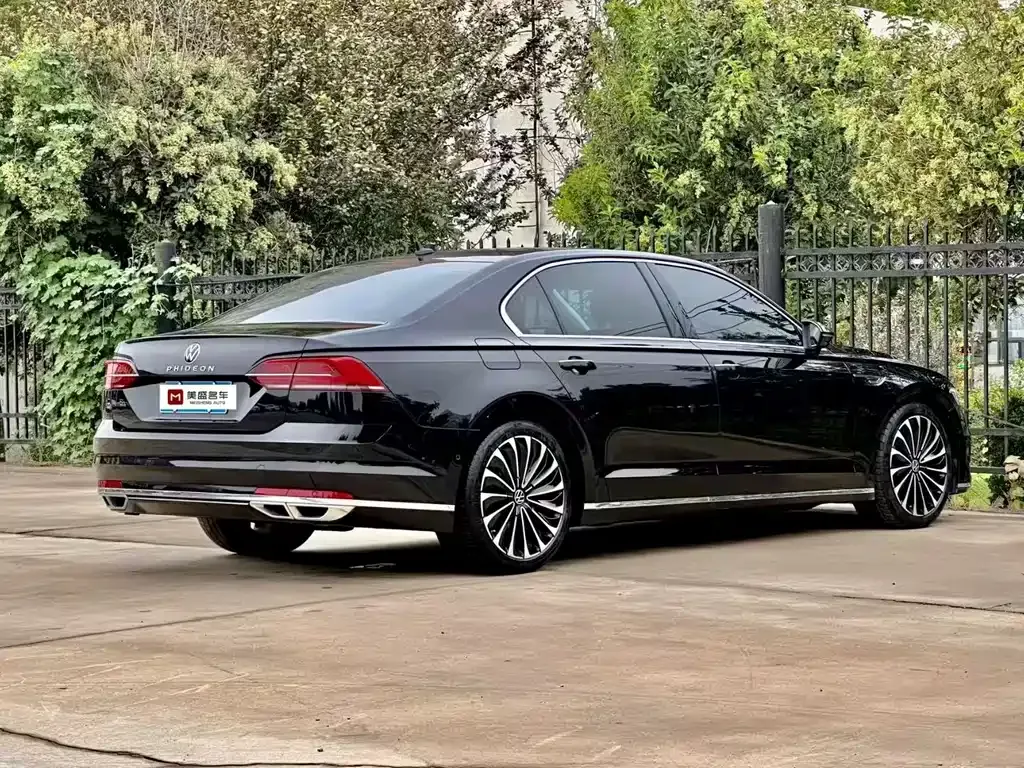 Volkswagen Phideon — фото 7