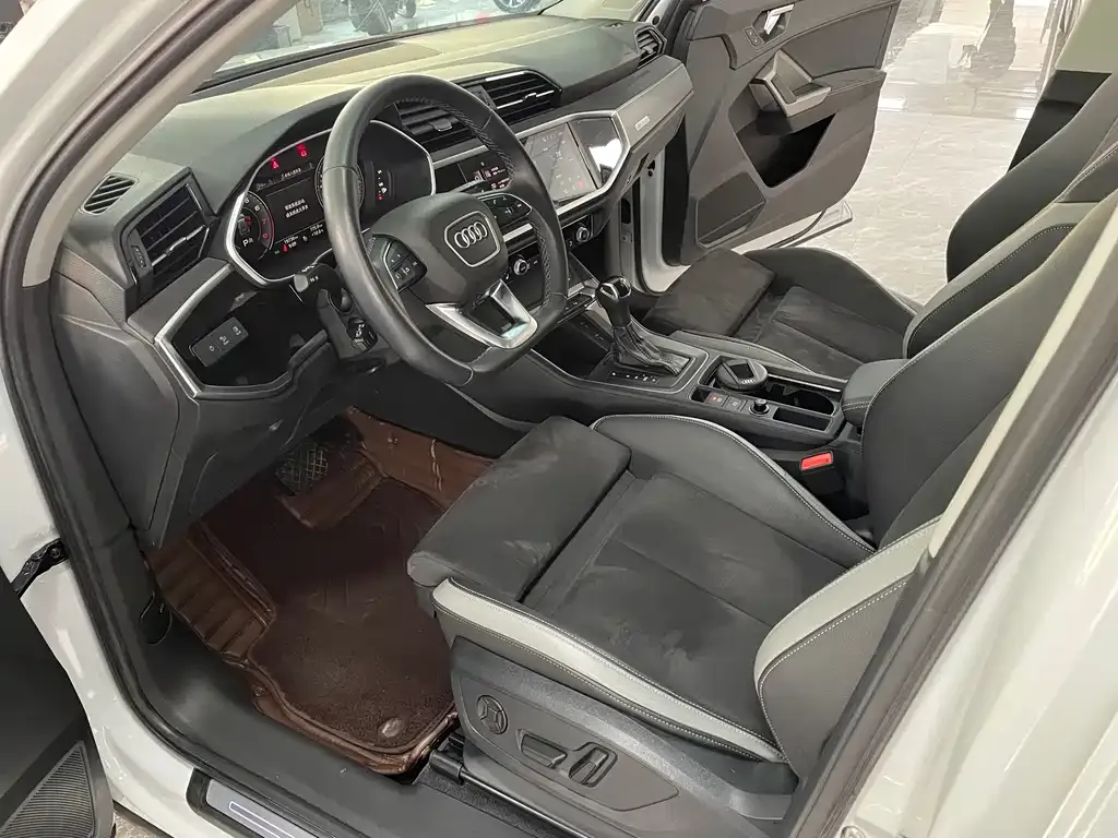 Audi Q3 2022 из CN, фото 5