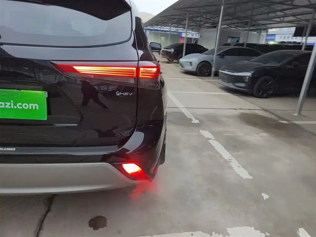 Toyota Highlander 2025 из CN, фото 2