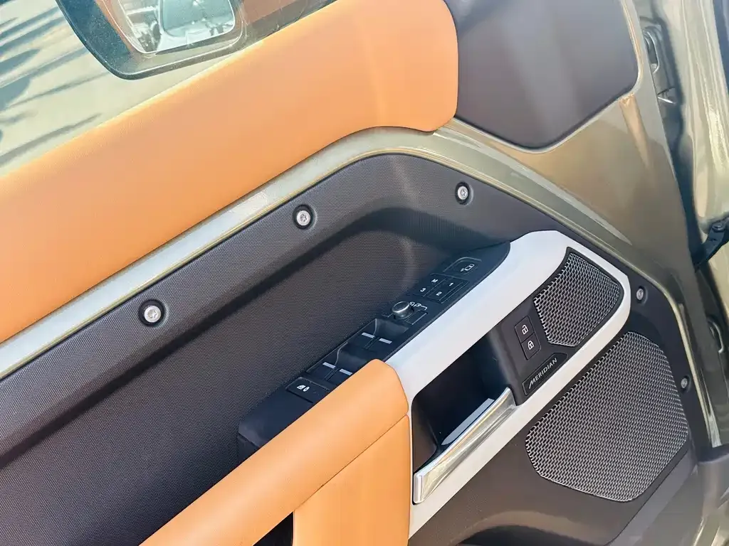 Land Rover Defender 2022 из CN, фото 6