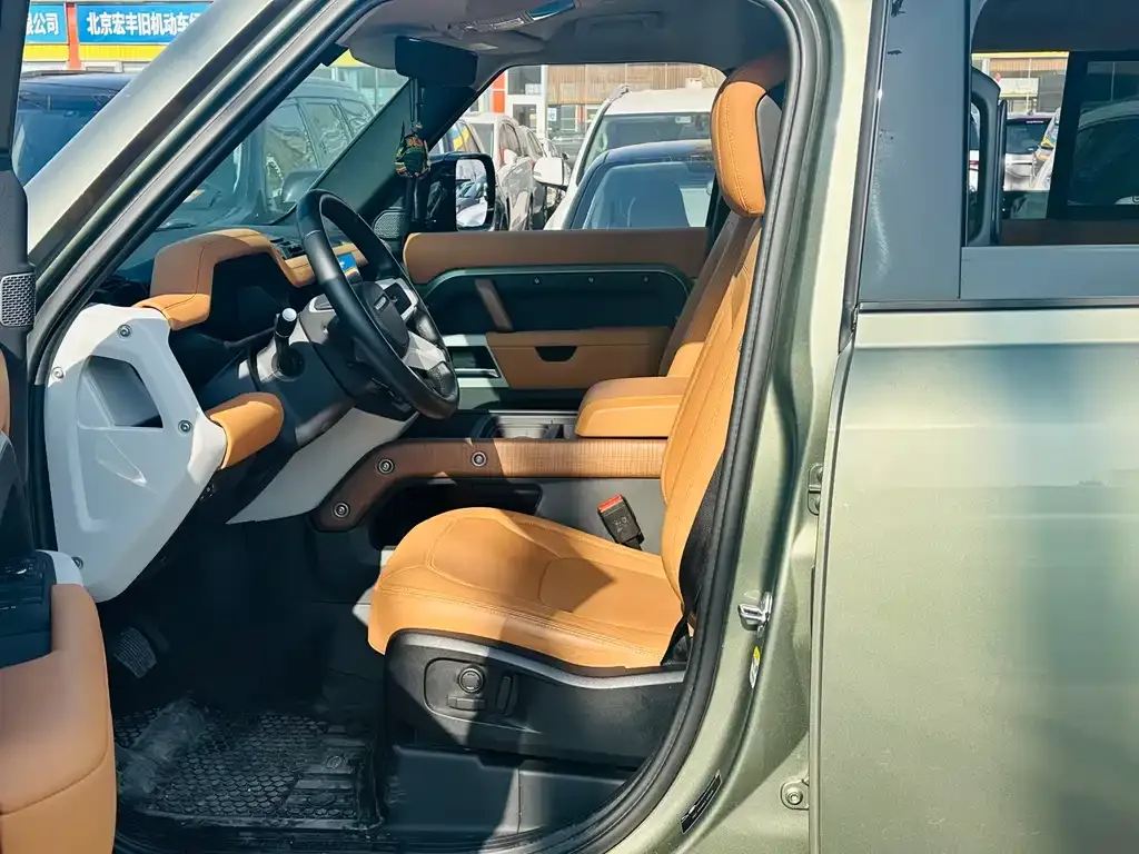 Land Rover Defender 2022 из CN, фото 4