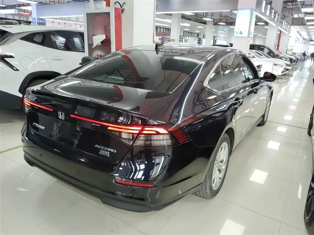 Honda Accord 2024 из CN, фото 5