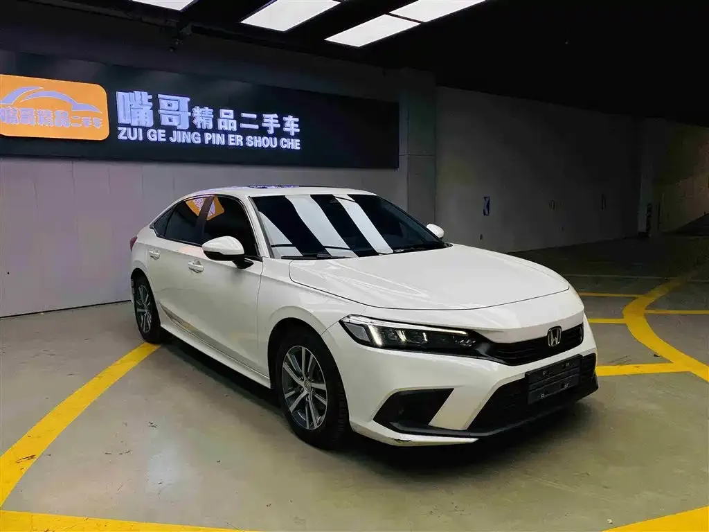 Honda Civic 2024 из CN, фото 2