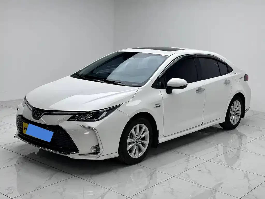 Toyota Corolla 2024 из CN, фото 1