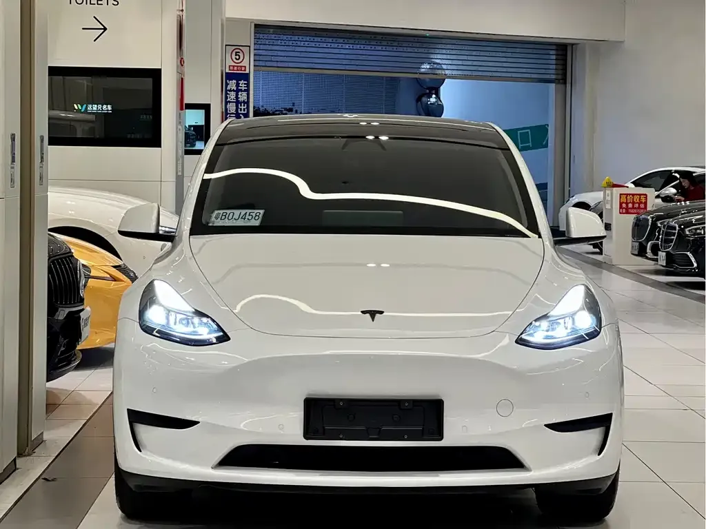 Tesla Model Y 2024 из CN, фото 10