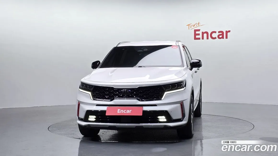 Kia Sorento — фото 9