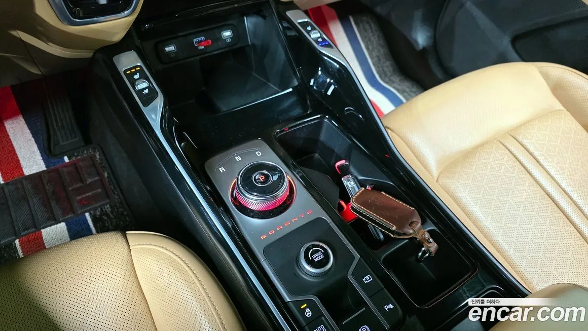 Kia Sorento — фото 6